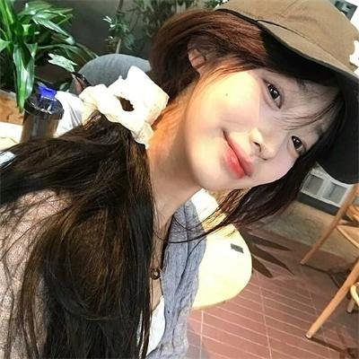 小鱼莉莉